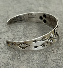 FRED HARVEY ERA Navajo THUNDERBIRD Fluted button Sterling silver Bracelet 6.8 in - Additional view 5