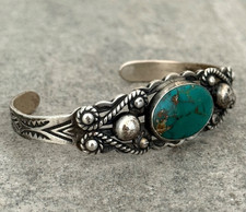 Vintage FRED HARVEY Era Navajo Turquoise Scalloped Sterling Bracelet 6.75 in - Additional view 2
