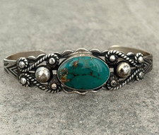Vintage FRED HARVEY Era Navajo Turquoise Scalloped Sterling Bracelet 6.75 in