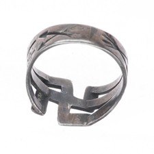 sz6 c1930 Vintage Navajo sterling silver Fred Harvey whirling logs/arrows ring - Additional view 3