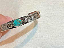 š„Native American 1920s Fred Harvey 925 Silver Kingman Turquoise Bracelet Arrow - Additional view 11