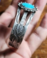 Vintage Fred Harvey Era Navajo Sterling Silver Turquoise Stamped Cuff Bracelet - Additional view 3