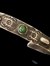 Vintage Fred Harvey Era Sterling Silver Green Turquoise Arrows Cuff Bracelet