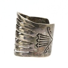 Handsome Vintage Sterling Silver Fred Harvey Era 50's Split Shank Cuff Bracelet - Additional view 6