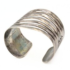 Handsome Vintage Sterling Silver Fred Harvey Era 50's Split Shank Cuff Bracelet - Additional view 8