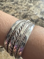 EXQUISITE FRED HARVEY ERA STERLING SILVER ROPED WIDE CUFF NAVAJO BELL 1960s - Additional view 4