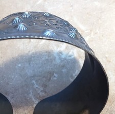 1930s NAVAJO FRED HARVEY ERA X LARGE STAMPED CUFF BRACELET WHIRLING LOG 107 GRAM - Additional view 12