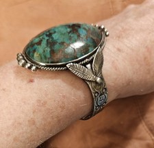 VNTG Large Handcrafted Fred Harvey Era Sterling Turquoise Stamped Cuff Bracelet - Additional view 6