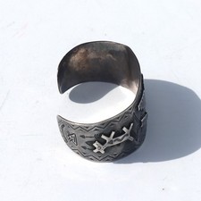 Vtg Navajo style Fred Harvey era Large Sterling Silver Thunderbird Cuff c1950 - Additional view 3