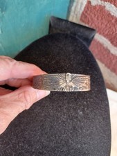 VINTAGE FRED HARVEY ERA NAVAJO THUNDERBIRD STAMPED ARROWS SILVER CUFF BRACELET - Additional view 12