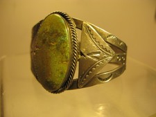 Wonderful VINTAGE FRED HARVEY ERA Navajo Turquoise Coin Silver Bracelet 39g 7 in - Additional view 9