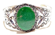 Fred Harvey Era Coin Silver Navajo Stamps Gorgeous Green Turquoise Cuff Bracelet - Additional view 2