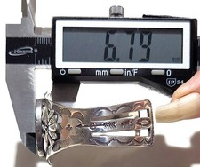 Fred Harvey Era Coin Silver Navajo Stamps Gorgeous Green Turquoise Cuff Bracelet - Additional view 17