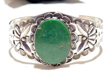 Fred Harvey Era Coin Silver Navajo Stamps Gorgeous Green Turquoise Cuff Bracelet - Additional view 3