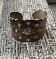 Vintage Fred Harvey Era Sterling Silver Cuff Bracelet Old Navajo Large 60.4 Gram - Additional view 3