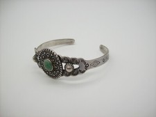 Vintage Navajo Fred Harvey Era Sterling Silver Green Turquoise Cuff Bracelet - Additional view 11