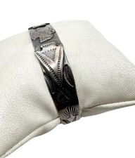 Early Fred Harvey Era Navajo Thunderbird Arrows Sterling Silver Cuff Bracelet - Additional view 3