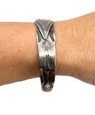 Early Fred Harvey Era Navajo Thunderbird Arrows Sterling Silver Cuff Bracelet - Additional view 5