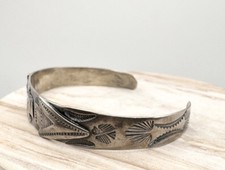 Early Fred Harvey Era Navajo Thunderbird Arrows Sterling Silver Cuff Bracelet - Additional view 7