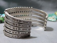 Fred Harvey Era ZUNI Natural TURQUOISE Coin Silver SNAKE EYES 87g Bracelet CUFF - Additional view 7