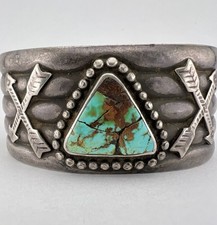 1930s Navajo Fred Harvey Silver Cerrillos Turquoise Stamped Arrow Cuff Bracelet - Additional view 8