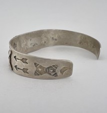 Old 1940's Navajo Fred Harvey Silver Cerrillos Turquoise Horse Dog Cuff Bracelet - Additional view 6