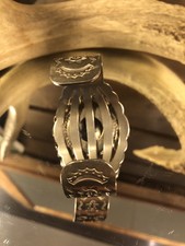 VINTAGE FRED HARVEY ERA NAVAJO DOMED/CONCHO  SILVER CUFF BRACELET  45.4 G - Additional view 6