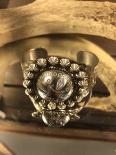 VINTAGE FRED HARVEY ERA NAVAJO DOMED/CONCHO  SILVER CUFF BRACELET  45.4 G - Additional view 7