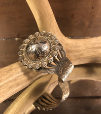 VINTAGE FRED HARVEY ERA NAVAJO DOMED/CONCHO SILVER CUFF BRACELET 45.4 G