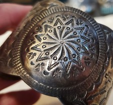 VINTAGE NAVAJO FRED HARVEY ERA THUNDERBIRD STAMP STERLING SILVER BRACELET vafo - Additional view 1