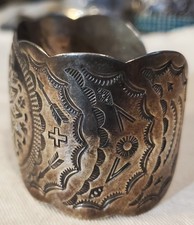 VINTAGE NAVAJO FRED HARVEY ERA THUNDERBIRD STAMP STERLING SILVER BRACELET vafo - Additional view 3
