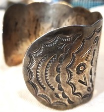 VINTAGE NAVAJO FRED HARVEY ERA THUNDERBIRD STAMP STERLING SILVER BRACELET vafo - Additional view 7