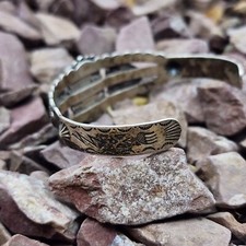 EXUBERANT Old Fred Harvey Era Navajo Sterling DRAGON'S BREATH Cuff Bracelet - Additional view 2