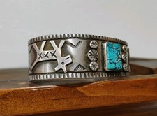 Early Fred Harvey Era NAVAJO Spiderweb TURQUOISE Sterling DOG Cuff Bracelet - Additional view 1