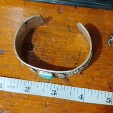 Early Fred Harvey Era NAVAJO Spiderweb TURQUOISE Sterling DOG Cuff Bracelet - Additional view 5