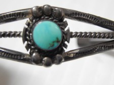 VINTAGE NAVAJO INDIAN 1940-50s FRED HARVEY STERLING SILVER TURQUOISE BRACELET - Additional view 1