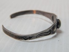 VINTAGE NAVAJO INDIAN FRED HARVEY STERLING SILVER SMALL WRIST SIZE BRACELET - Additional view 4