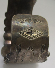 Vintage Fred Harvey Navajo Sterling Silver Cuff Bracelet 43.8 Gr NO RESERVE - Additional view 2