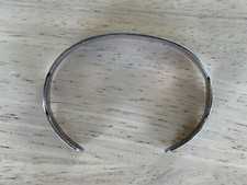 Vintage Fred Harvey Era Navajo Silver Stamped Crossed Arrows Bracelet - Additional view 7