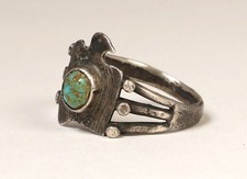 Navajo Fred Harvery Thunderbird Sterling Silver Ring - Additional view 1