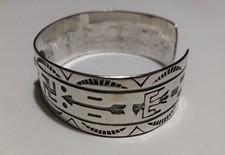 Vintage FRED HARVEY ERA Navajo WHIRLING LOG ARROW THUNDERBIRD Silver Cuf Bacelet - Additional view 4