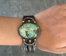 OLD FRED HARVEY ERA Whirling Logs Thunderbird Navajo Turquoise Silver Bracelet - Additional view 1