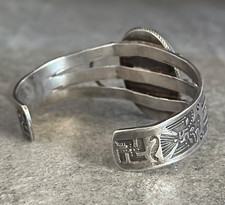 OLD FRED HARVEY ERA Whirling Logs Thunderbird Navajo Turquoise Silver Bracelet - Additional view 3