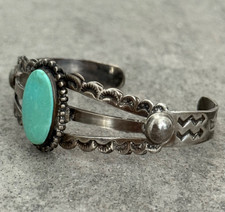 Vintage Fred Harvey Era Navajo Turquoise Scalloped Sterling Bracelet 6.75 in - Additional view 3