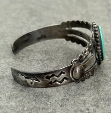 Vintage Fred Harvey Era Navajo Turquoise Scalloped Sterling Bracelet 6.75 in - Additional view 5