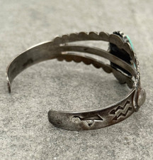 Vintage Fred Harvey Era Navajo Turquoise Scalloped Sterling Bracelet 6.75 in - Additional view 7