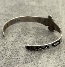 Fred Harvey Era THUNDERBIRD Navajo BOW & ARROW Turquoise SMALL Sterling Bracelet - Additional view 6