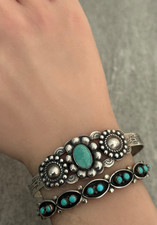Vintage FRED HARVEY ERA NAVAJO Turquoise CONCHO Scalloped Sterling Bracelet 7 in - Additional view 1