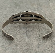 Vintage FRED HARVEY ERA NAVAJO Turquoise CONCHO Scalloped Sterling Bracelet 7 in - Additional view 7
