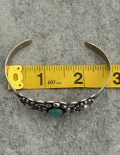 Vintage FRED HARVEY ERA NAVAJO Turquoise CONCHO Scalloped Sterling Bracelet 7 in - Additional view 9